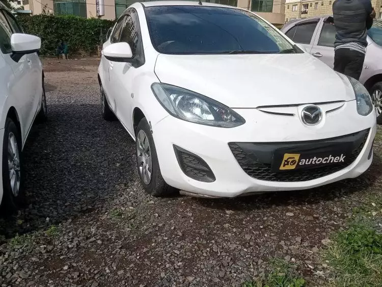 Mazda Demio 