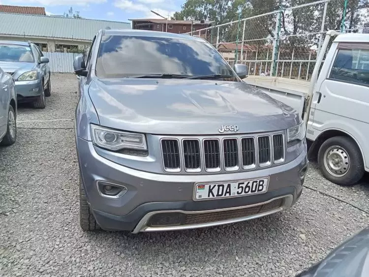 JEEP Latitude
