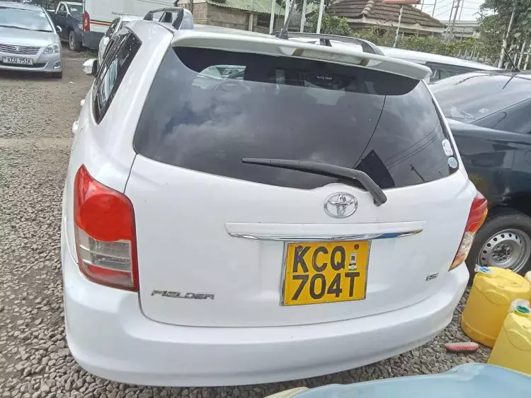 Toyota Fielder