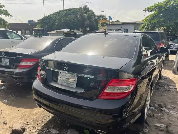 Mercedes-Benz C 300