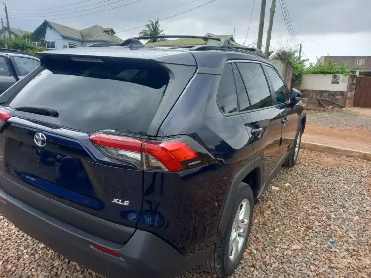 Toyota RAV 4