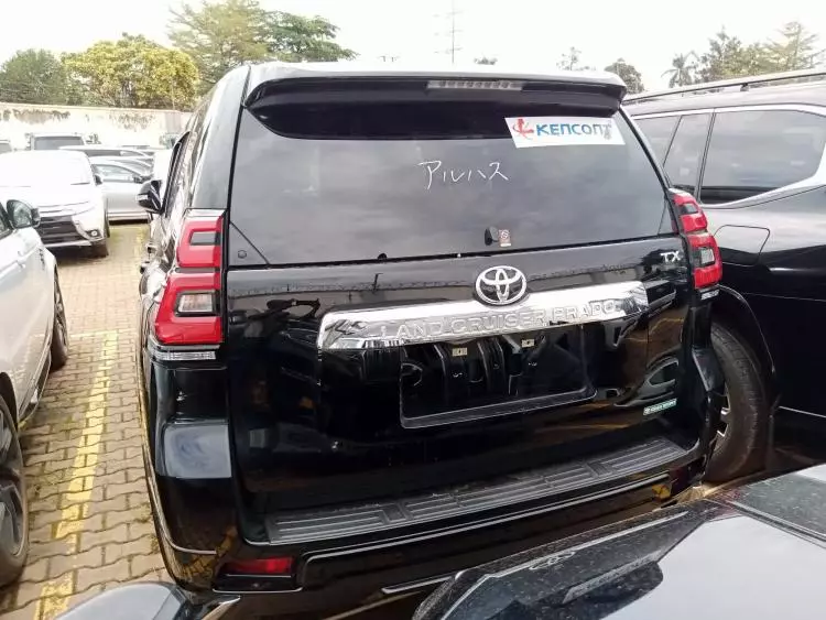 Toyota Landcruiser Prado