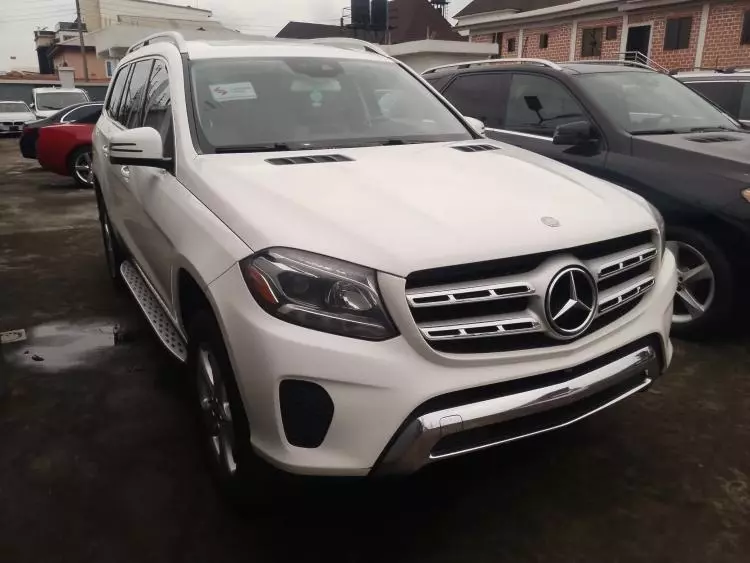 Mercedes-Benz GLS 450