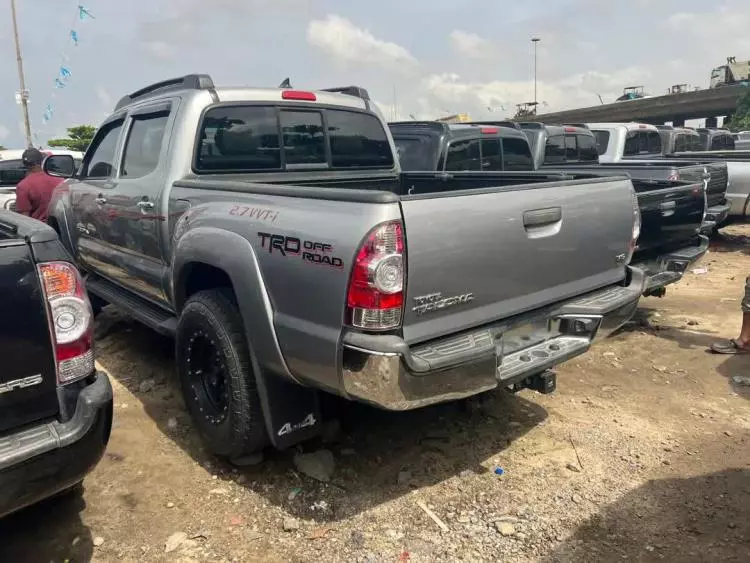 Toyota Tacoma