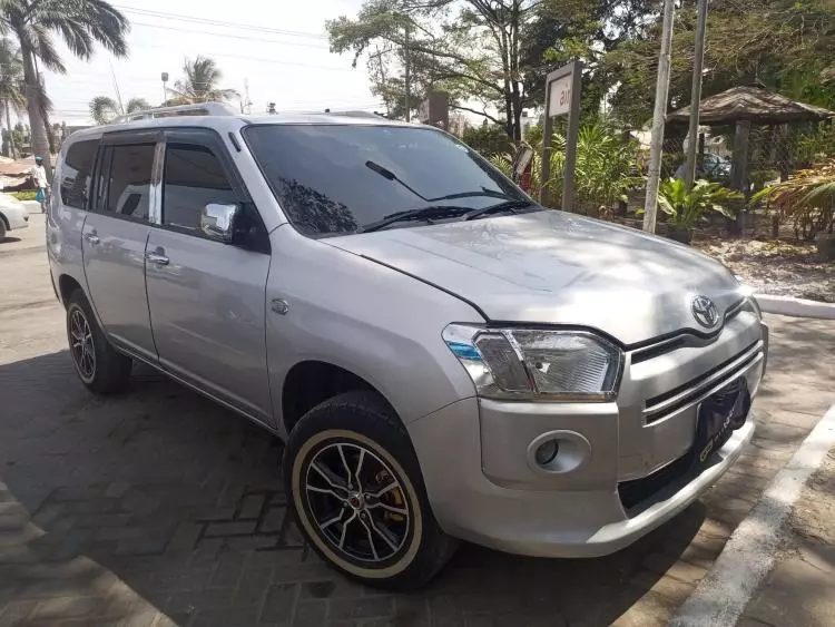 Toyota Succeed 