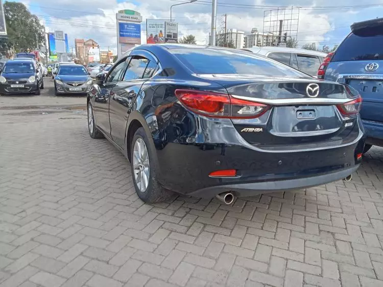 Mazda Atenza 