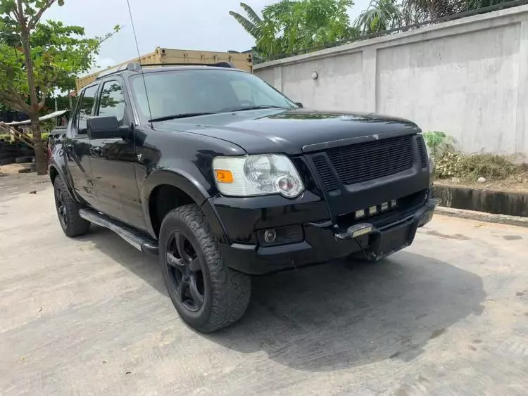 Ford Explorer