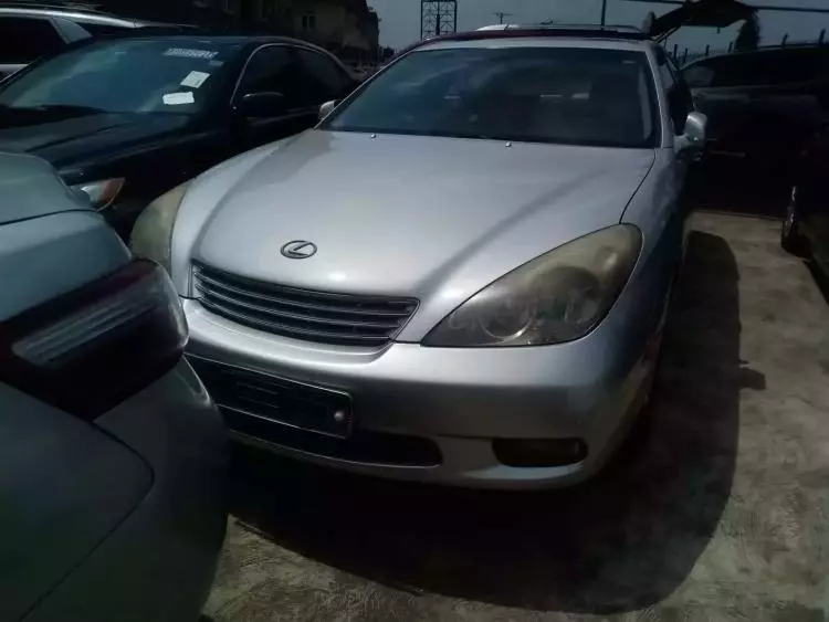 Lexus ES 300