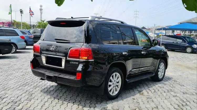 Lexus LX 570