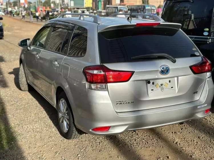 Toyota Fielder hybrid