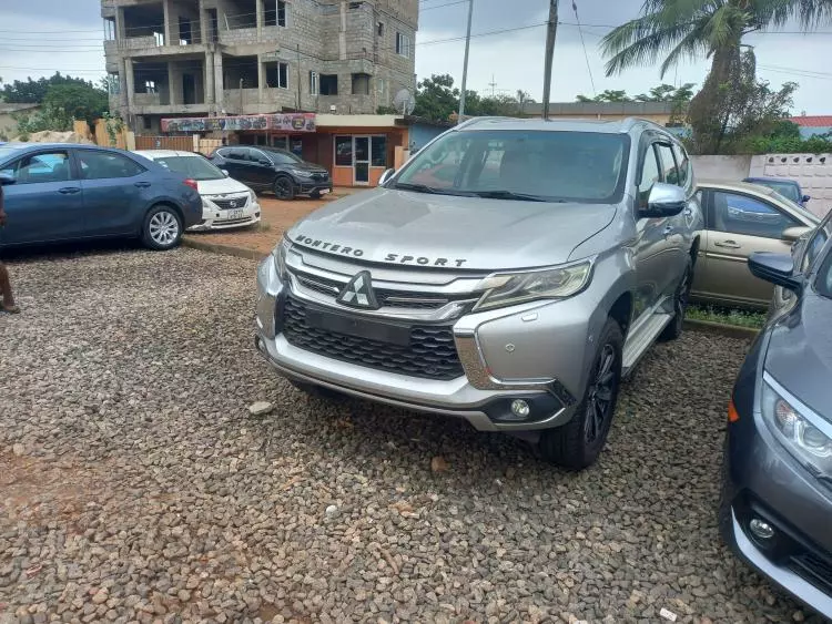 Mitsubishi Montero Sport