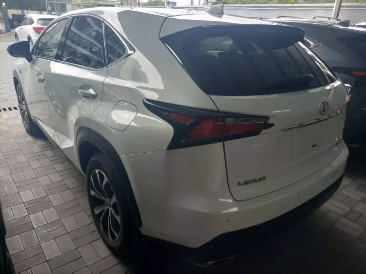 Lexus NX 200