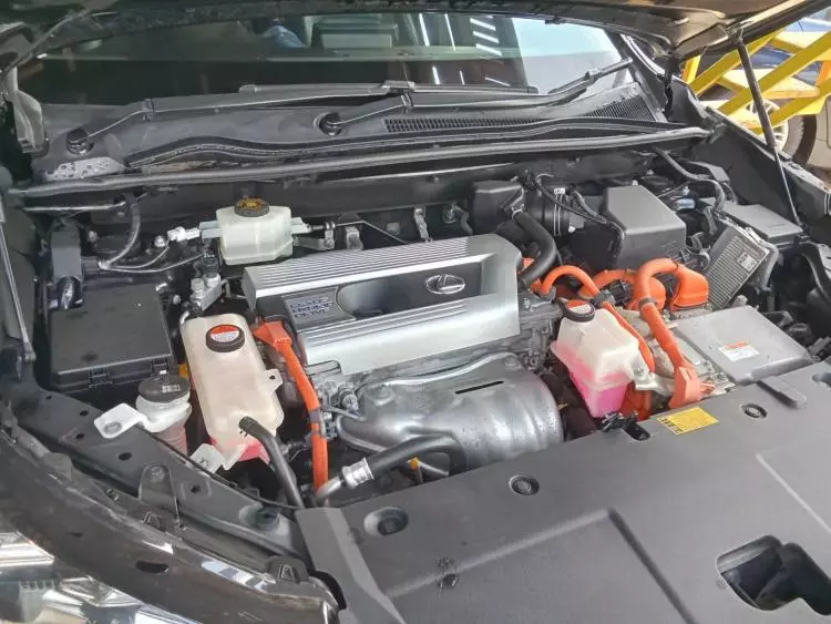 Lexus NX300h Hybrid