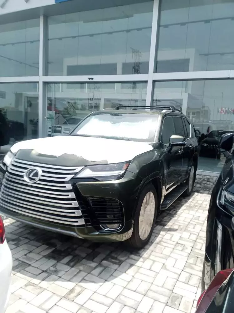 Lexus LX 570