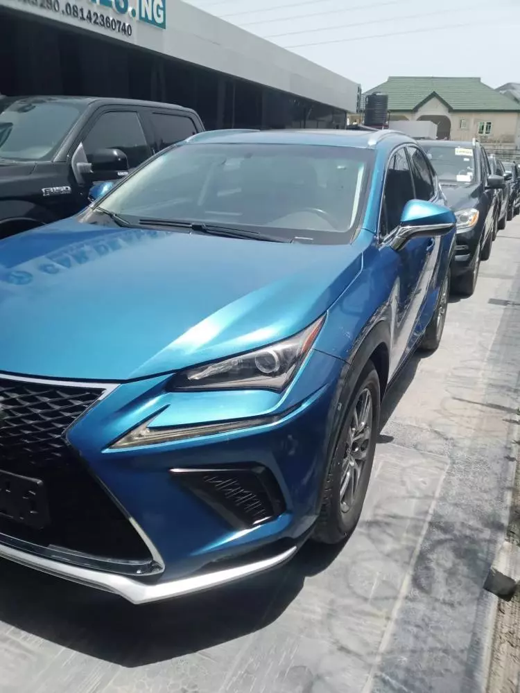 Lexus NX 200