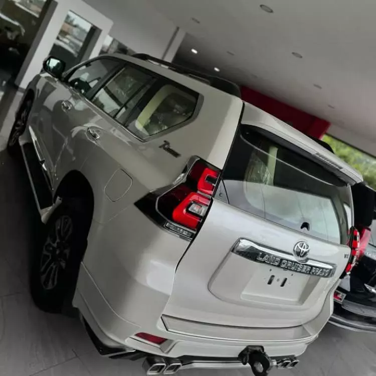 Toyota Prado VX