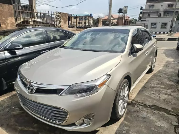 Toyota Avalon