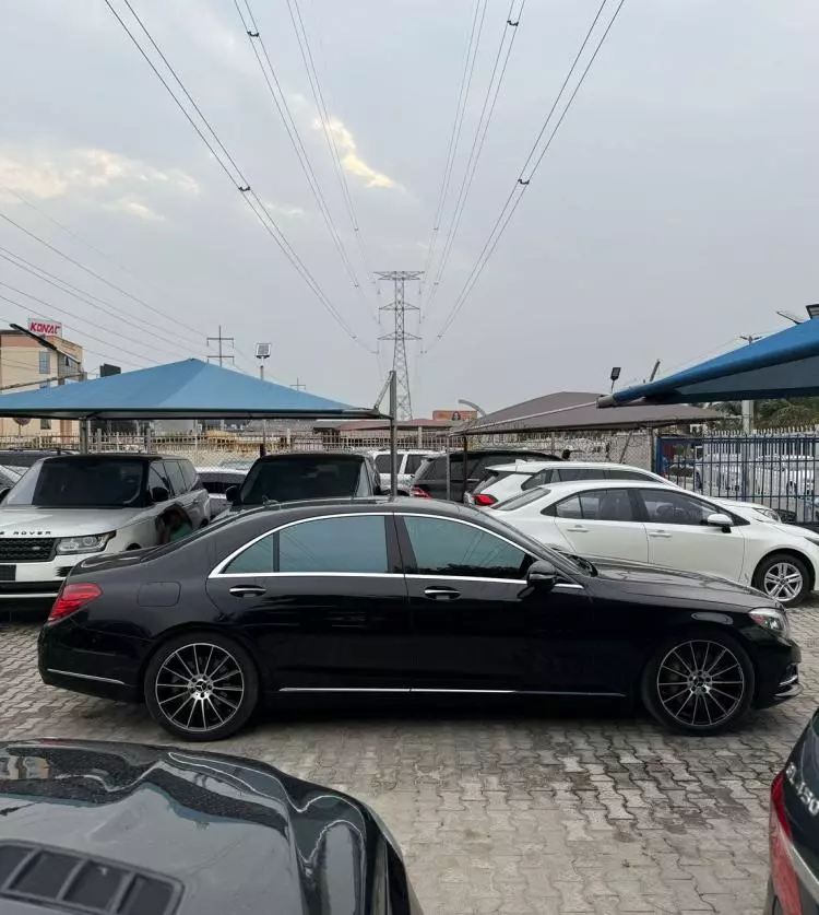 Mercedes-Benz S 550