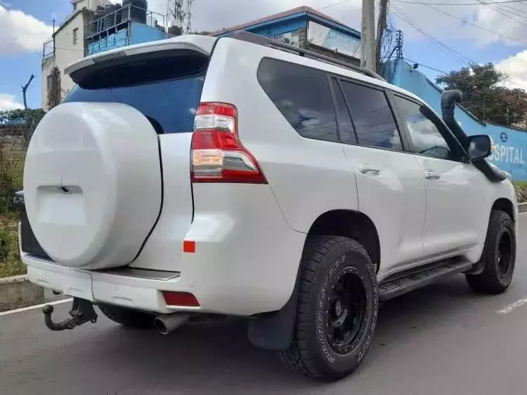 Toyota Land Cruiser Prado