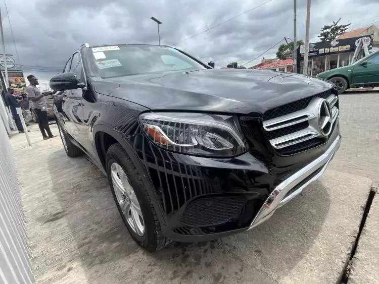 Mercedes-Benz GLC 300