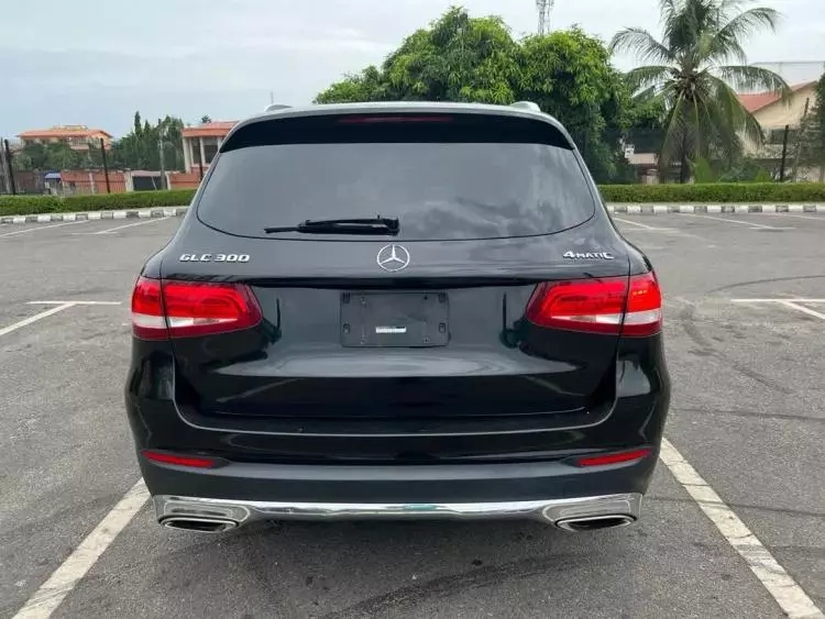 Mercedes-Benz GLC 300