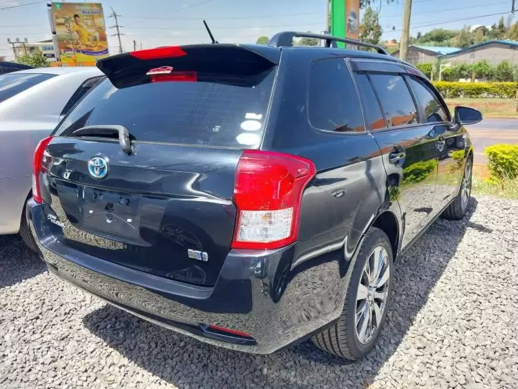 Toyota Fielder hybrid