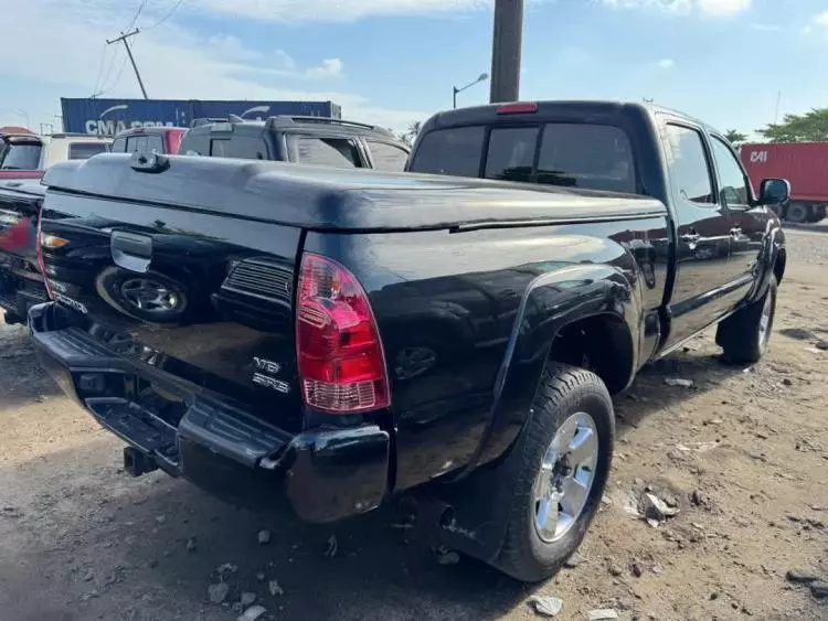 Toyota Tacoma