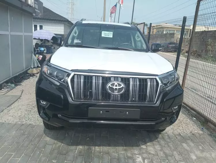 Toyota Landcruiser Prado
