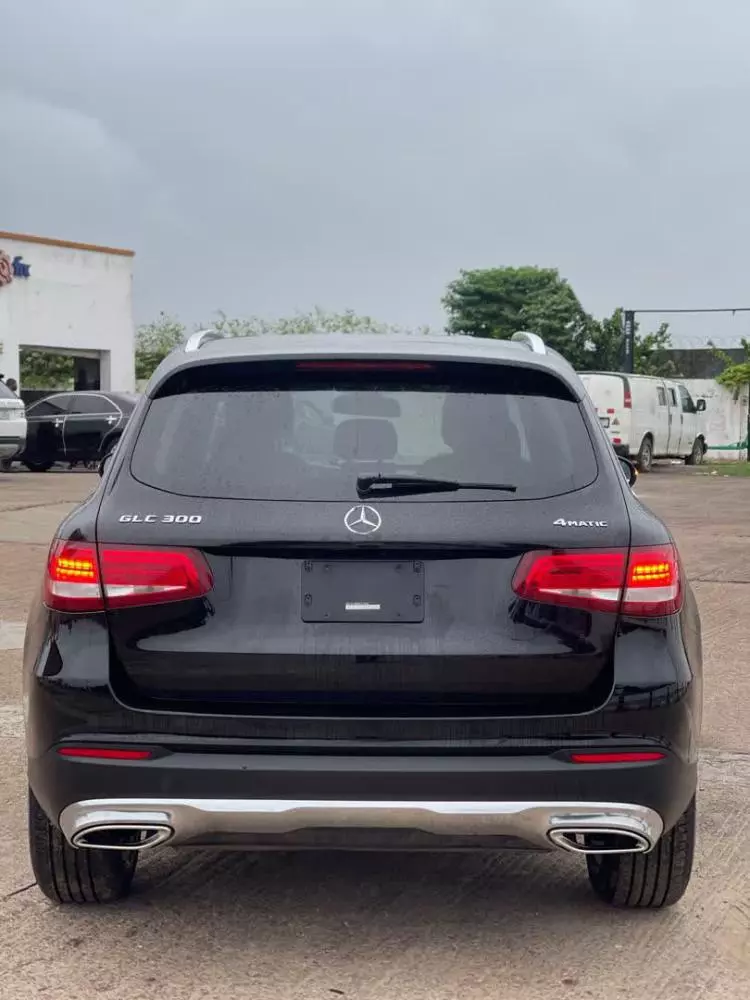 Mercedes-Benz GLC 300