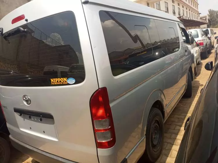 Toyota Hiace (High Roof)