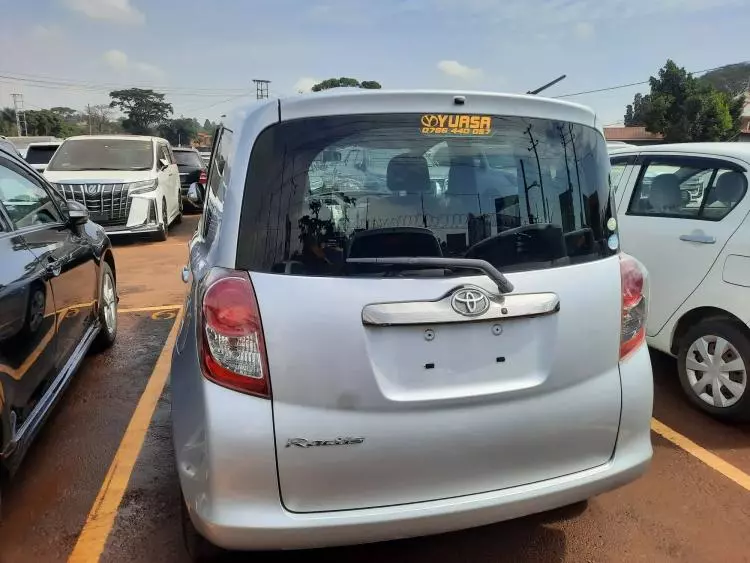 Toyota Ractis