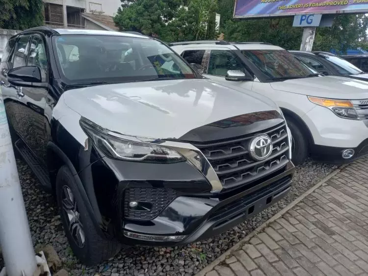 Toyota Fortuner