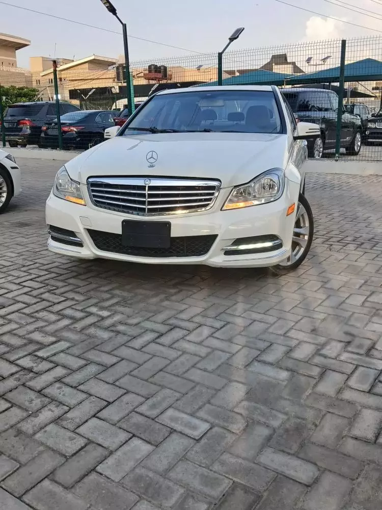 Mercedes-Benz C 300