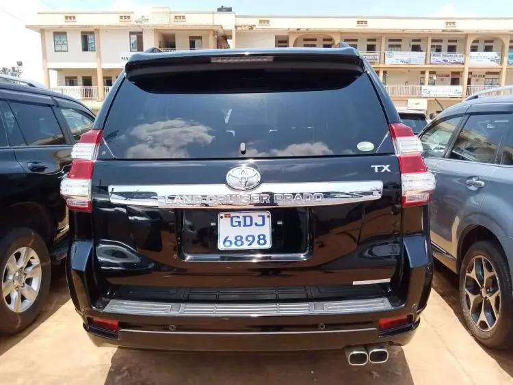 Toyota Landcruiser Prado