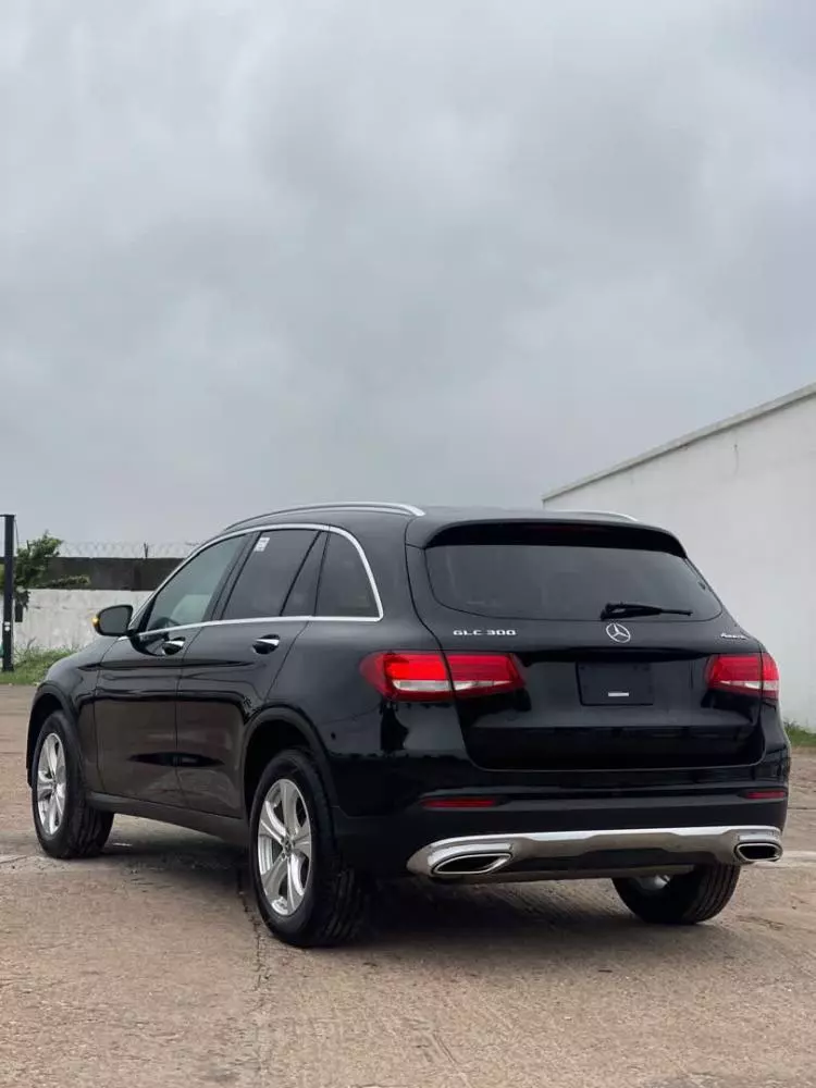 Mercedes-Benz GLC 300