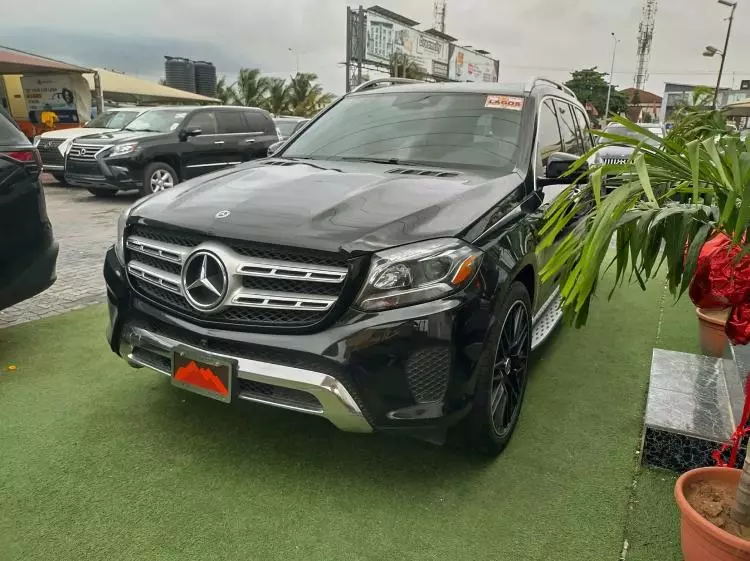 Mercedes-Benz GLS 450