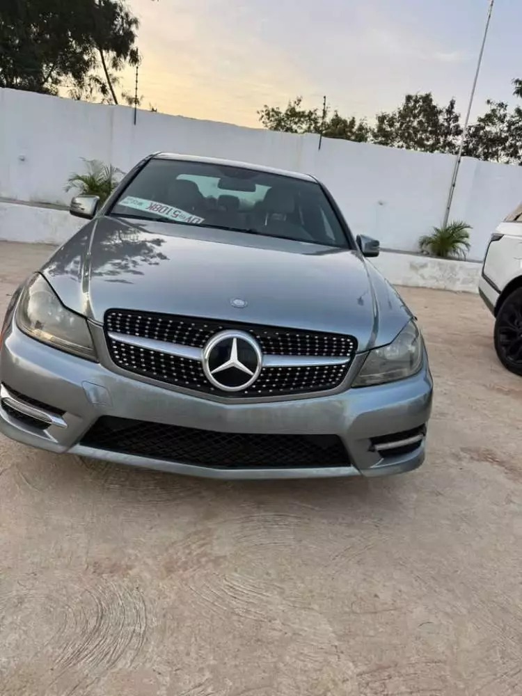 Mercedes-Benz C 300