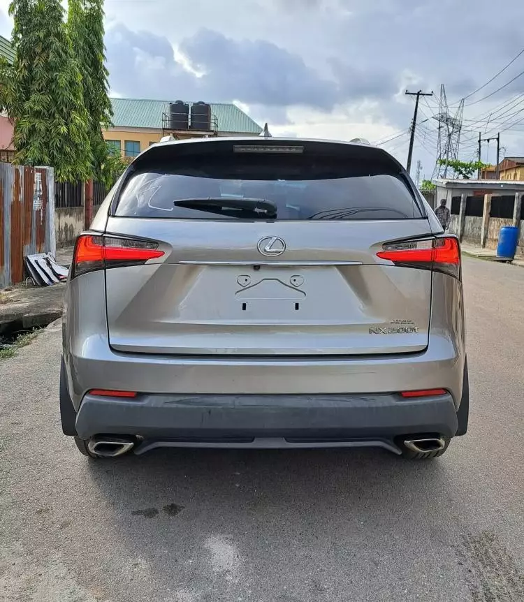 Lexus NX 200T