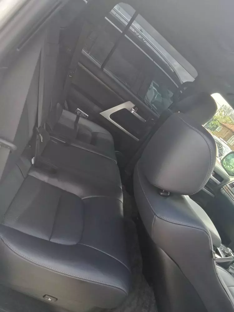 Toyota Landcruiser  V8