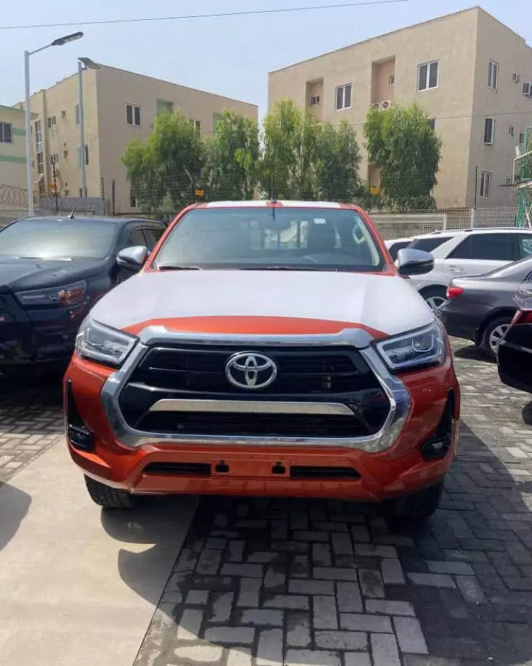 Toyota Hilux