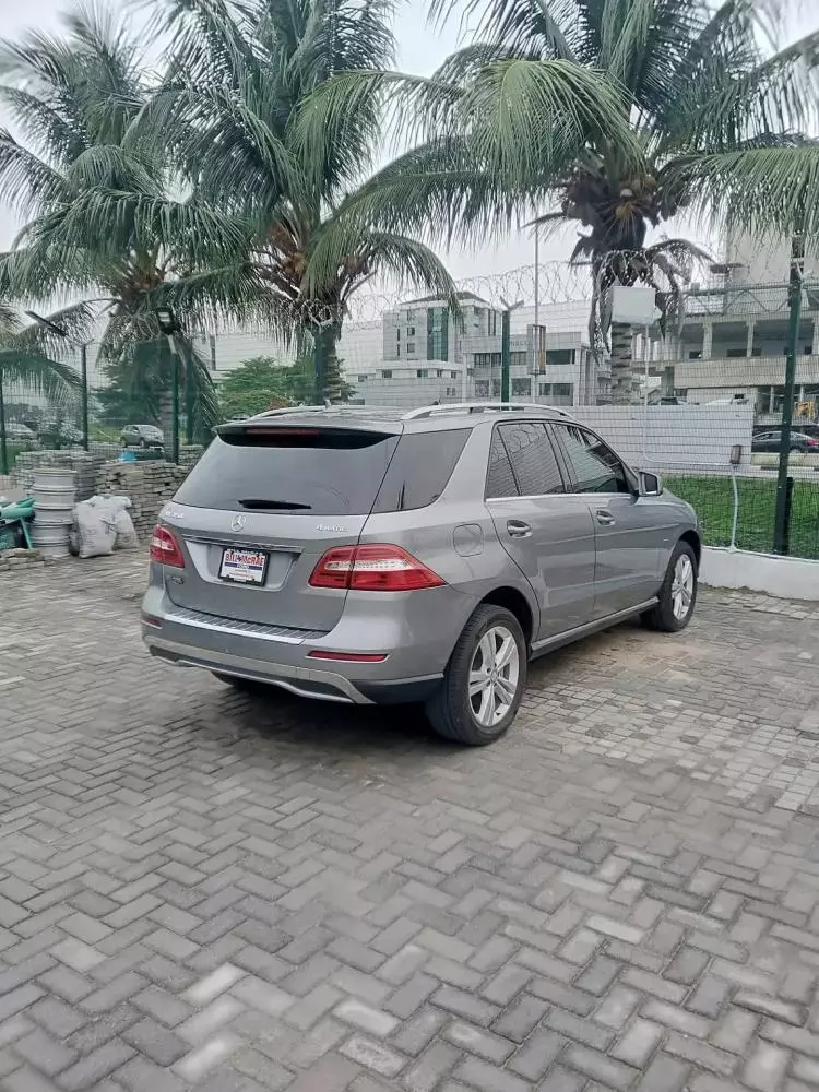 Mercedes-Benz ML 350