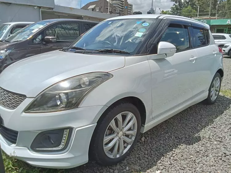 SUZUKI Swift