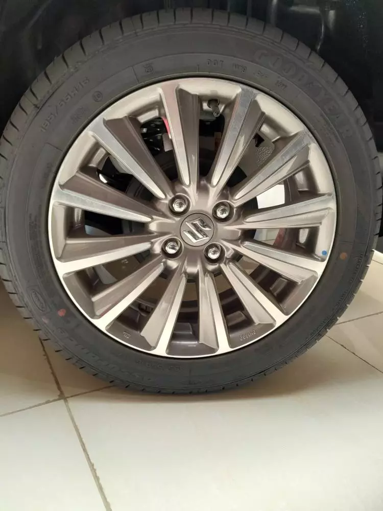 SUZUKI Ciaz