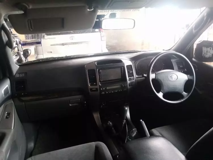 Toyota Landcruiser Prado