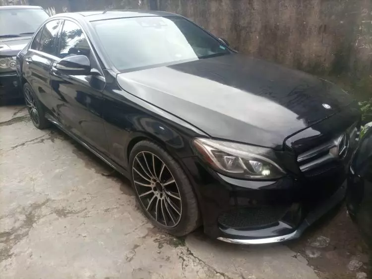 Mercedes-Benz C 400