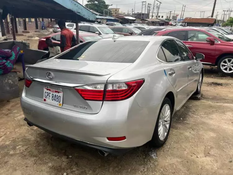 Lexus ES 350