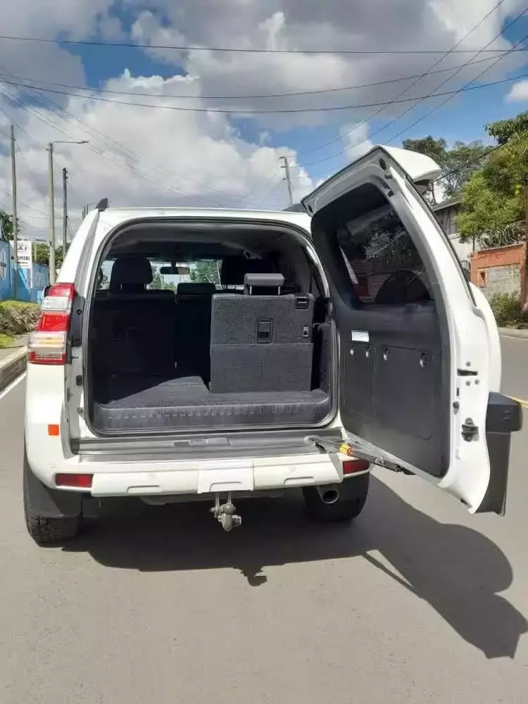 Toyota Landcruiser Prado