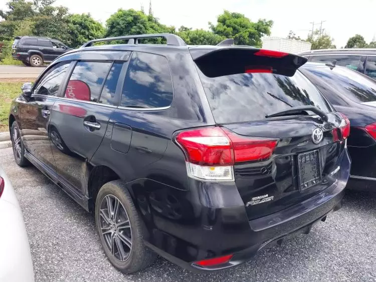 Toyota Fielder