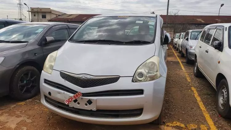 Toyota Ractis