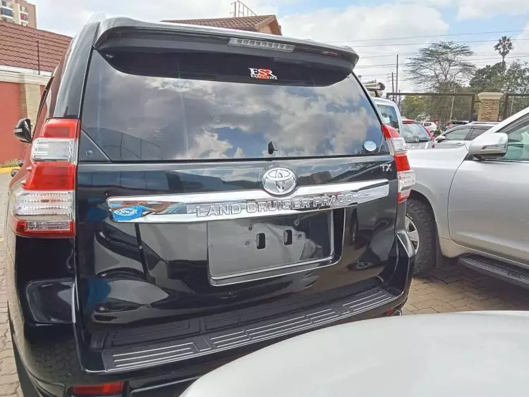 Toyota Landcruiser Prado